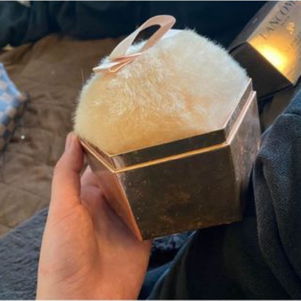 Fenty Beauty fairy bomb